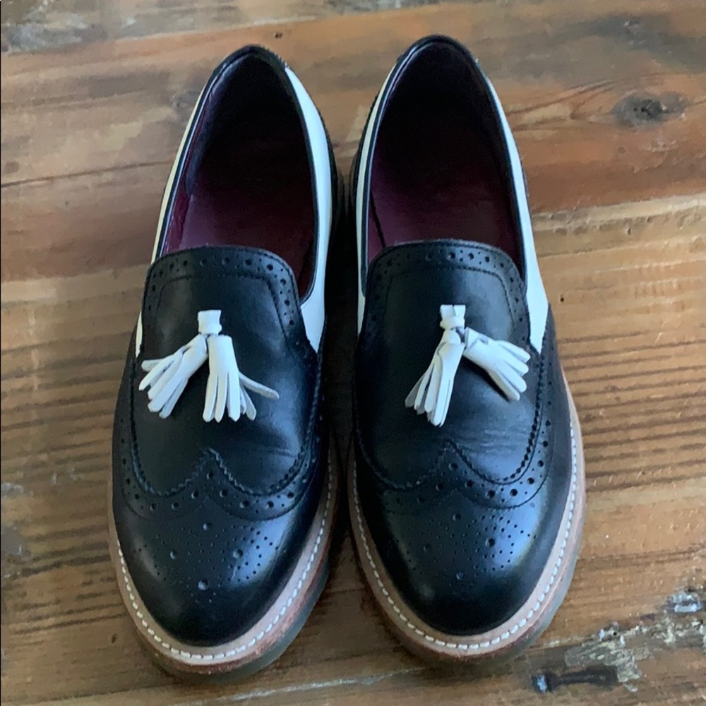 DR. MARTENS SHOES PHYLLIS TASSEL LOAFER FLATS